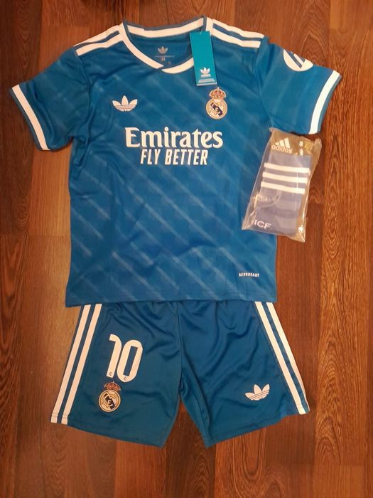 Stroj komplet pilkarski Real Madryt Mbappe 25/26 (122)(152)(158)