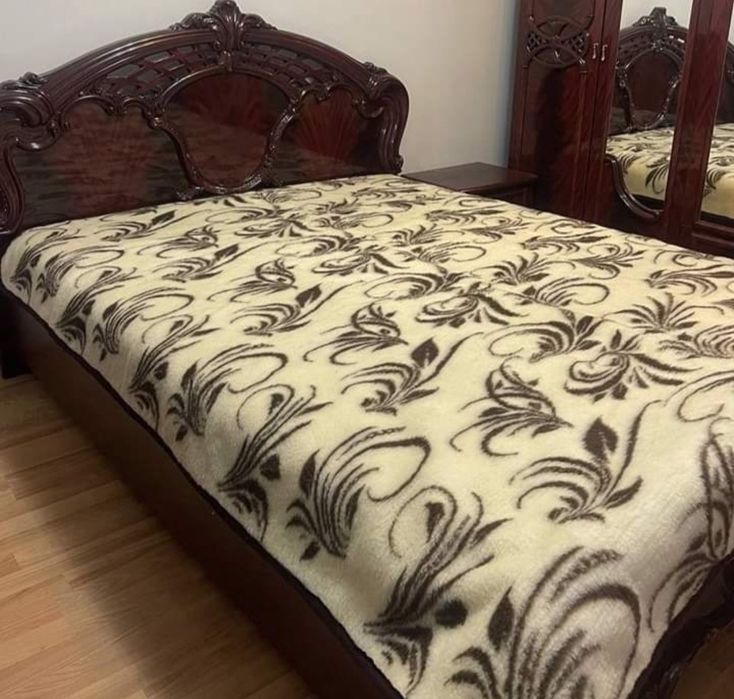 Плед, покривало, ковдра- овеча