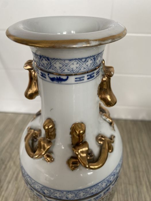 Vaso de porcelana china antigo