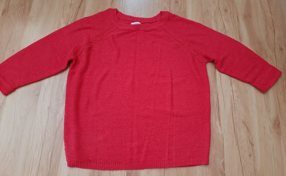 Malinowy sweterek Reserved M NOWY