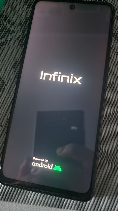 Infinix note 30  pamięć 128 gb / 8gb