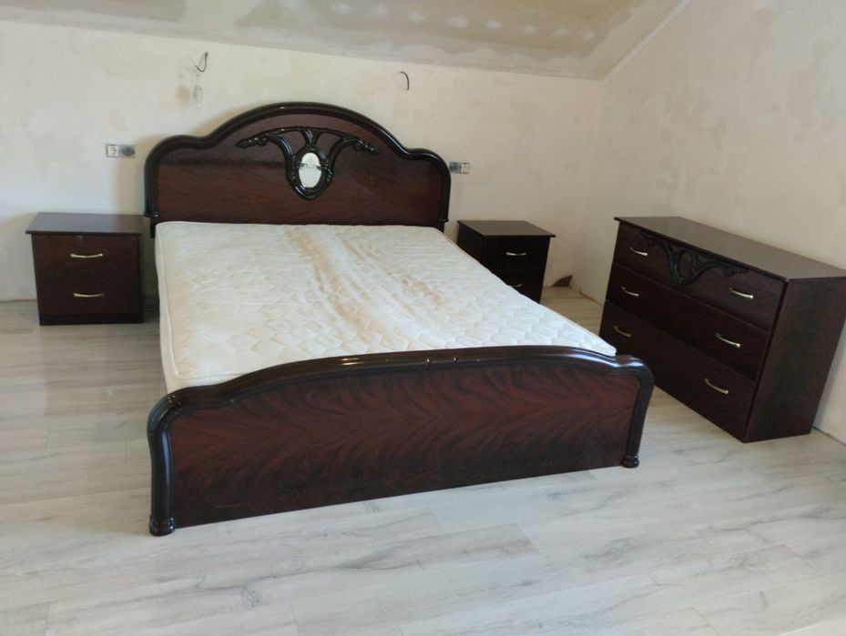 Спальний гарнітур