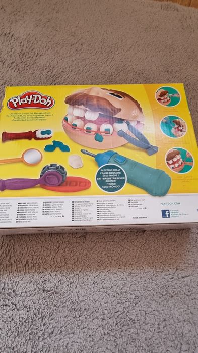 Ciastolina Play Doh dentysta