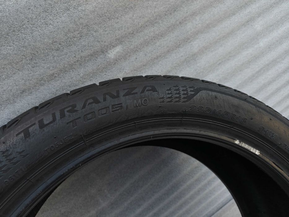 Opony Letnie 225/45/18 Bridgestone 2szt  MB