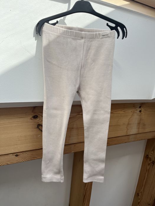 Zara legginsy 110 bezowe