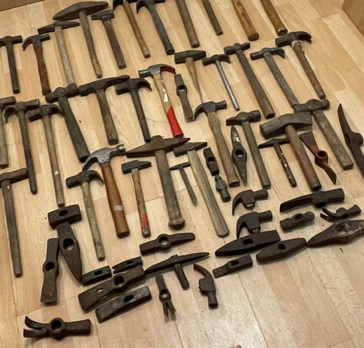 Ferramentas antigas, 60 martelos de diveros tipos e epocas