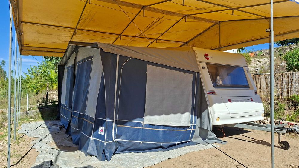 Caravana Burstner com documentos