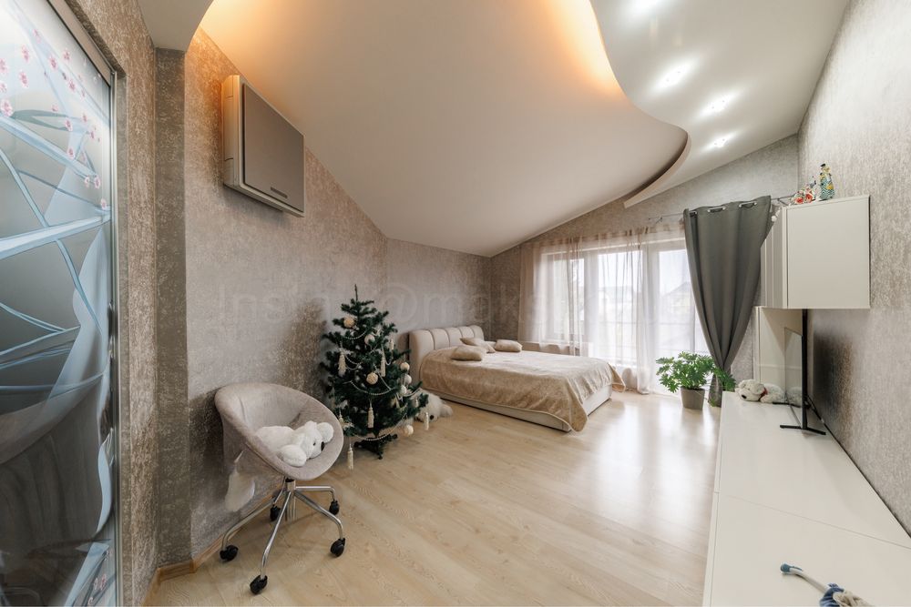 Продаж будинку з газом/Ужгород/380 м2/Без комісії