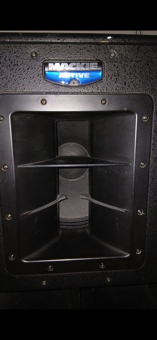 Subwoofer Amplificado Mackie