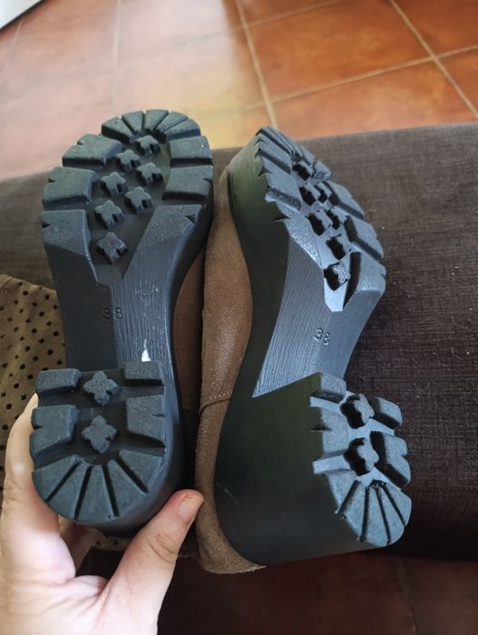 Botas de verão em pele