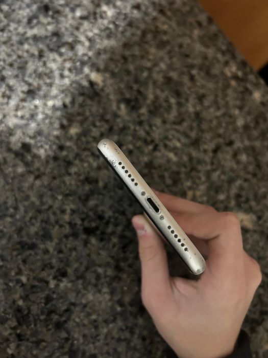 Iphone 11 com fatura preço negociável