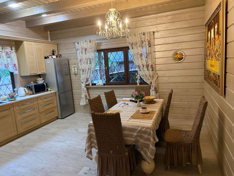 Продам будинок біля Рівного