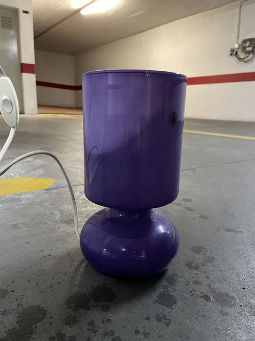 Candeeiro mesa de cabeceira roxo