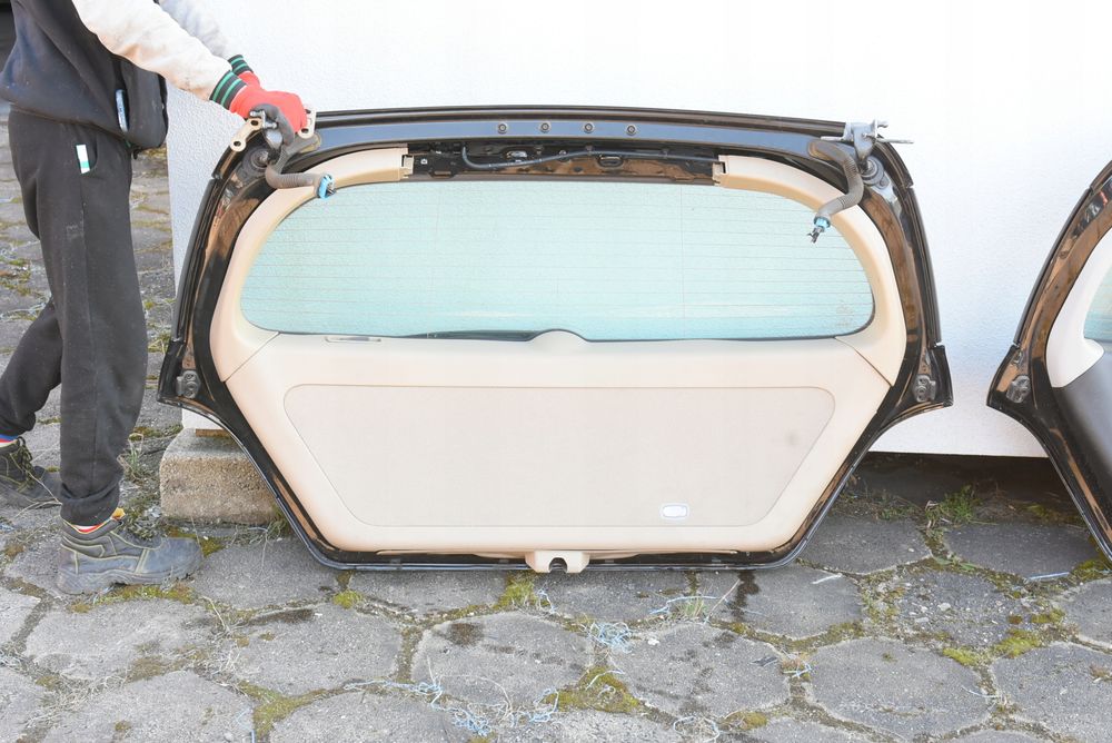 Mercedes w251 r lift klapa bagażnika tylna tył kpl. c197 Szprotawa • OLX.pl