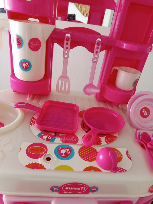 Barbie cozinha de brincar