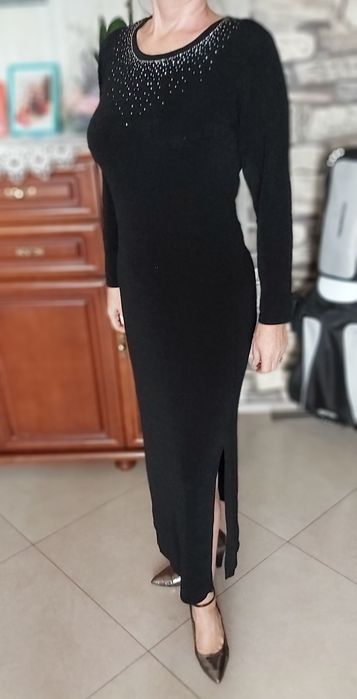 Elegancka piękna sukienka długa.