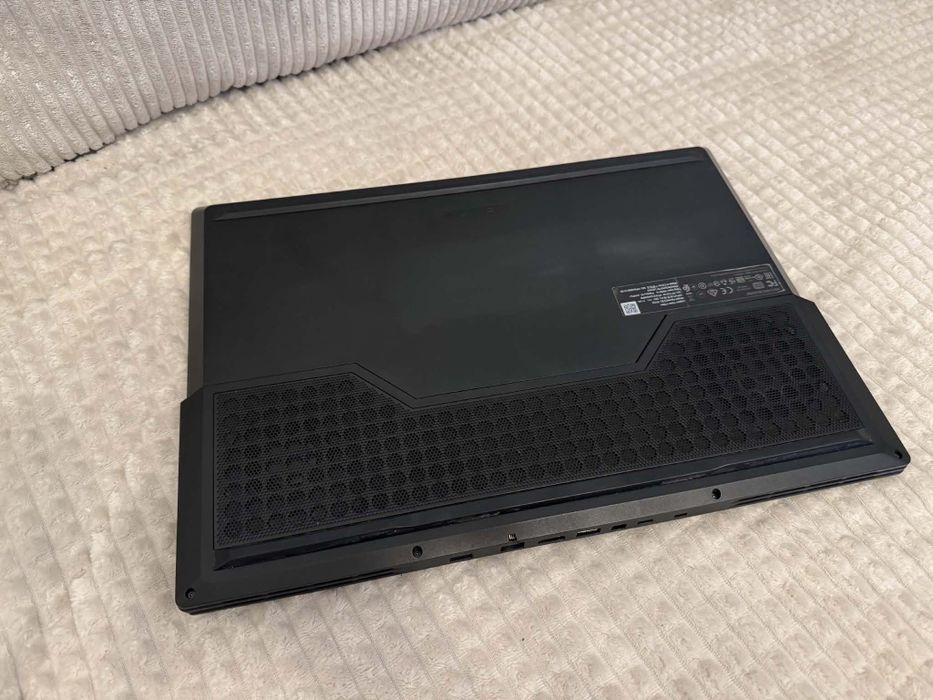 Lenovo Legion Y540-17IRH | i7-9750H | GTX 1660 Ti | 32 GB RAM | 17,3”