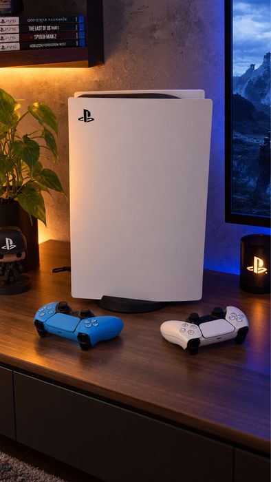 Продам свою Playstation 5 Blu-Ray 825Gb+300 игр