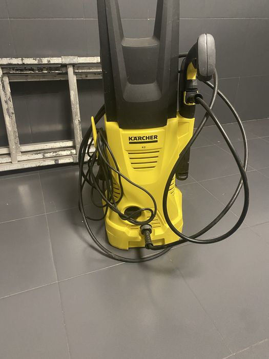 Vendo maquina de pressão Karcher k2 como nova.