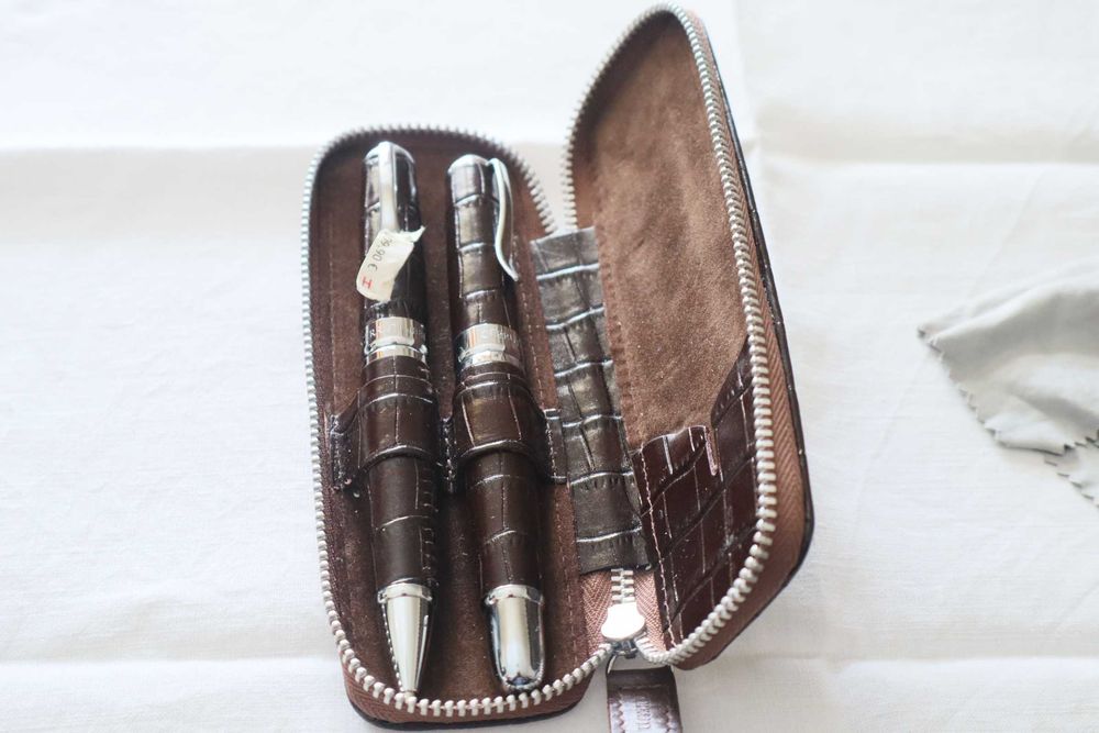 Conjunto de caneta de aparo e esferográfica  Cerruti 1881