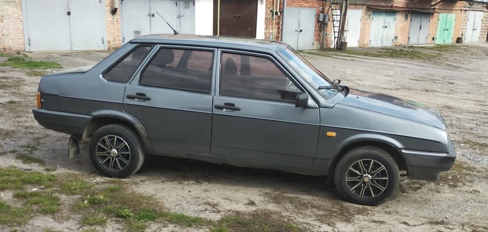 Продам ВАЗ 21099