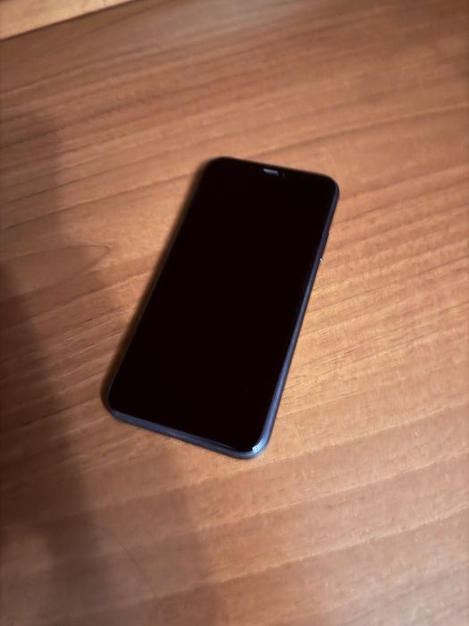 Iphone 11 128гб хорошому стані