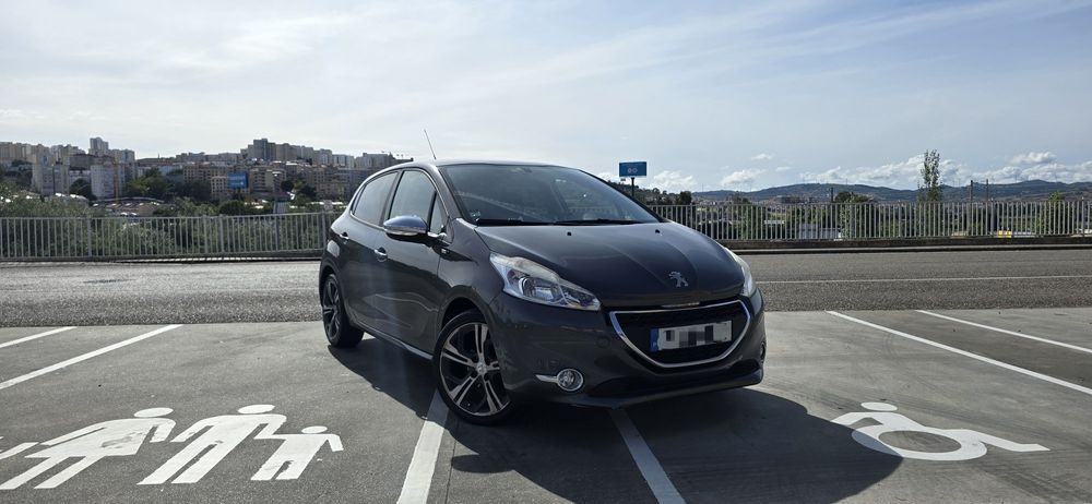 Peugeot 208 1.6 HDI - 2015