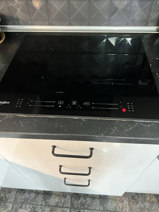 Płyta indukcyjna Wls6960BF Whirlpool