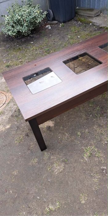 Stół drewniany ze szklem