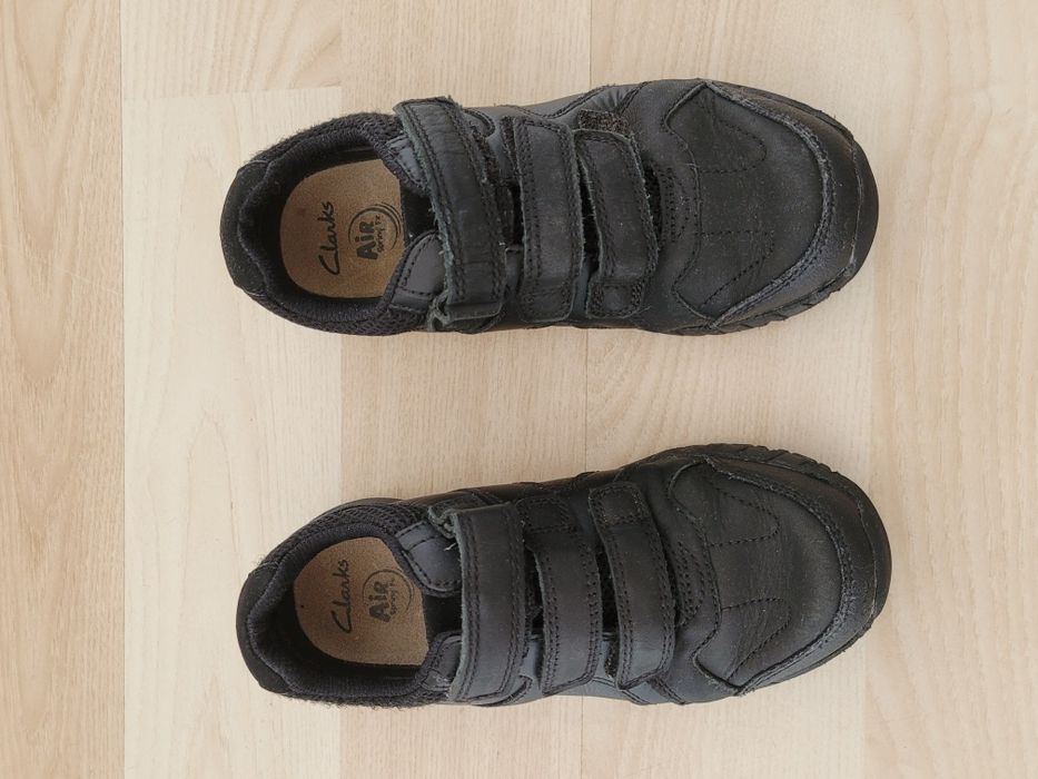 Buty Clarks czarne skórzane na wiosnę/jesień na rzepy 29,5 dł.wkł 19,5