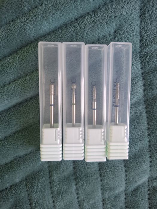 Frezarka i lampa UV LED