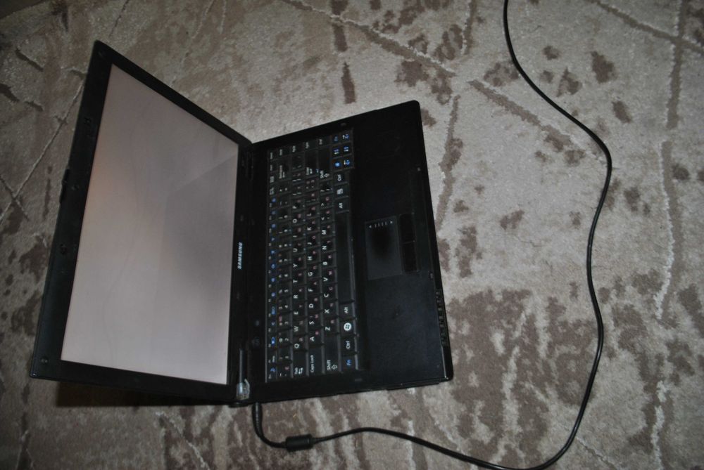 Ноутбук на запчастини.Можлива пересилка в iнше мiсто.