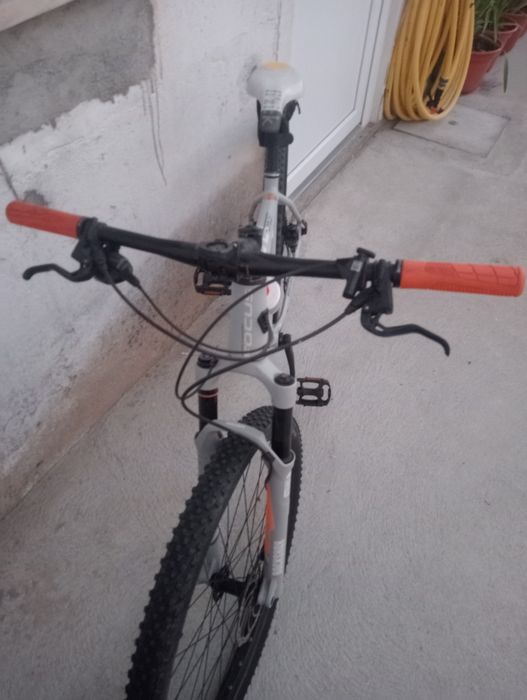 Bicicleta BTT.           .