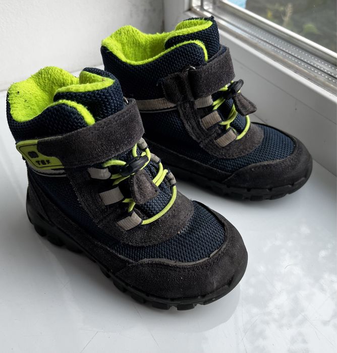 Зимове взуття на дитину