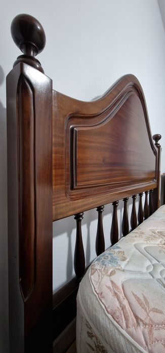 Vendo camas em bom estado