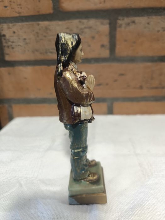 Estátua Beato Francisco Marto