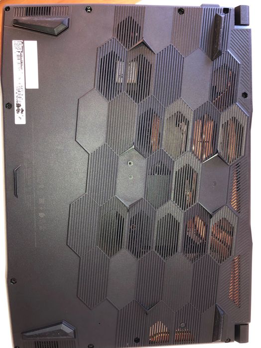 Vendo Notebook Gamer MSI Bravo 15 - Como Novo, +1 Ano de Garantia!