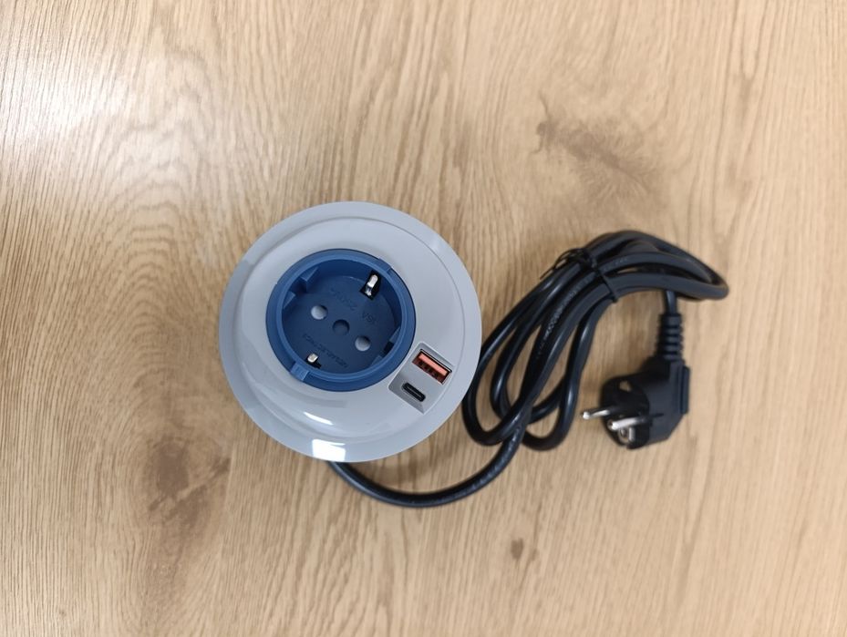 Gniazdko z Przedłużaczem do Wbudowania Elektryczne Gniazdko