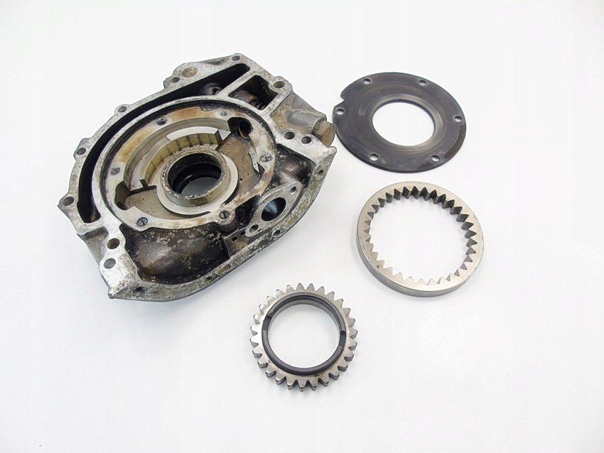 Pompa Oleju Silnika Audi 100 C2 C3 1.9 10V 069115109B Avant Sedan