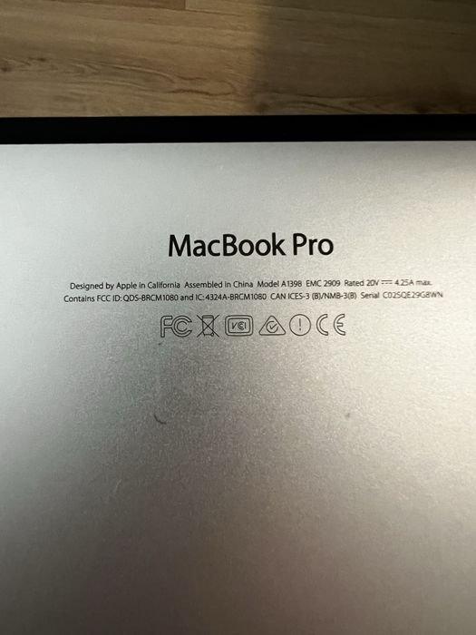 MacBook Pro 15", Mid 2015, 16/256 Gb, Retina 2880x1800 Core i7
