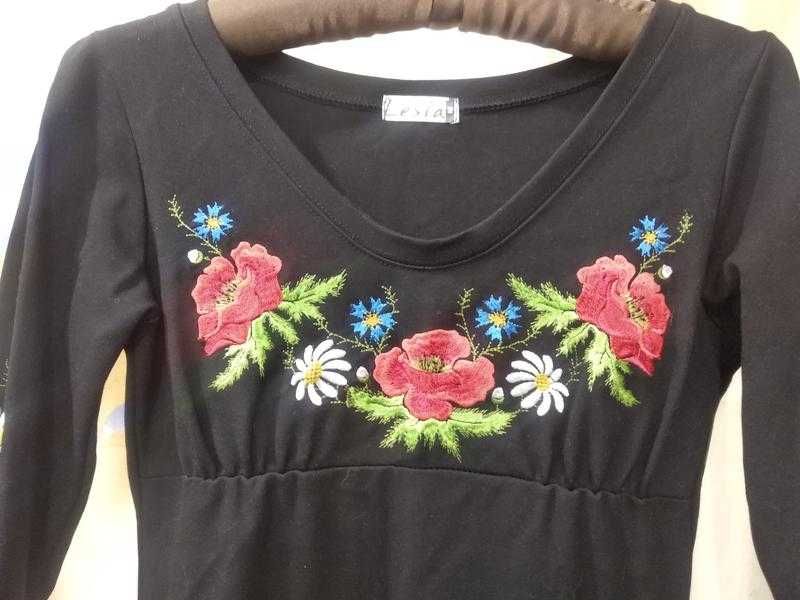 Дуже красиве плаття-вишиванка, вишита сукня