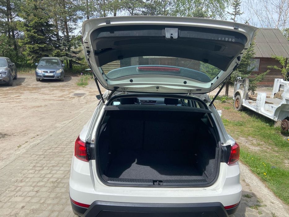 Автомобіль seat arona