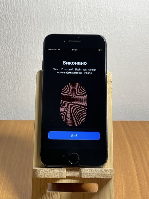 Смартфон Apple iPhone 8 64GB