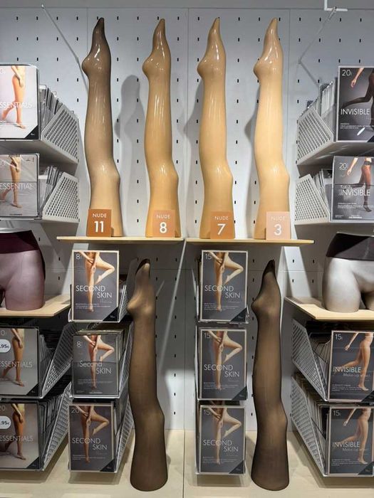 Material Langeri para exposição em lojas comerciais