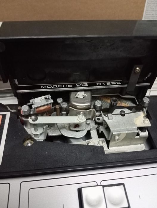 Катушечний магнітофон Комета 212-Олімпійська