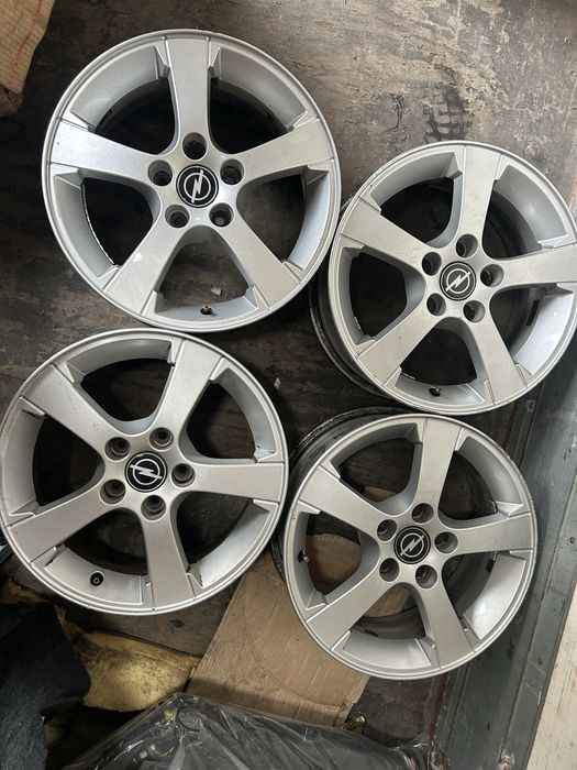 Alu felgi 16 cali 5x110 65.1 et41 komplet OPEL