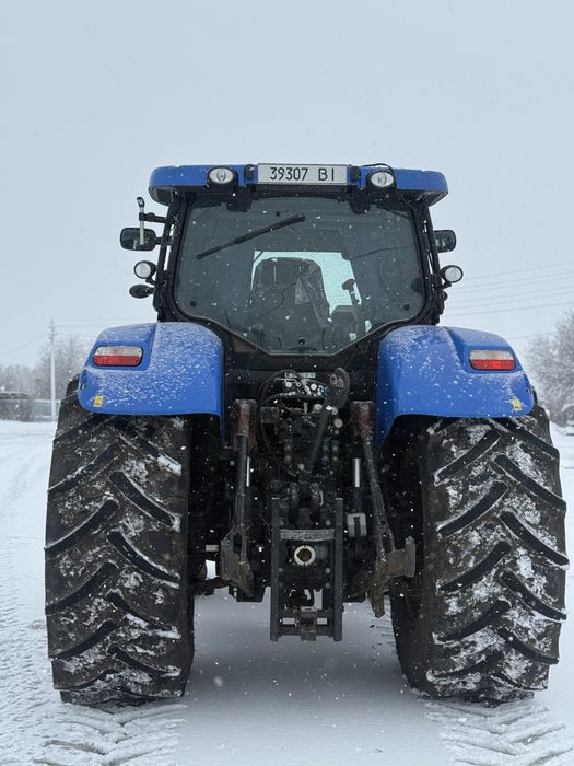 Продам New Holland 7060