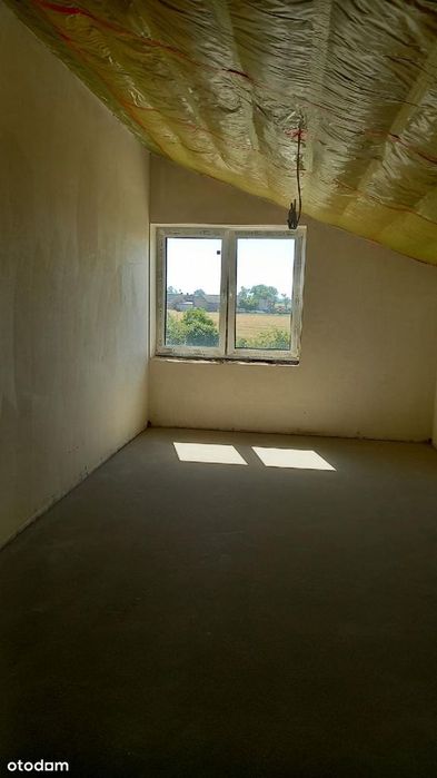 Nowoczesna stodoła z salonem katedralnym Siekierki Wielkie - Więcej