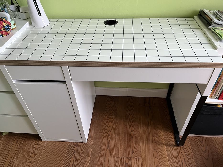 Biurko Micke Ikea białe kratka 105 50