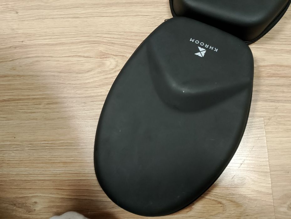 Twarde etui pokrowiec Khroom